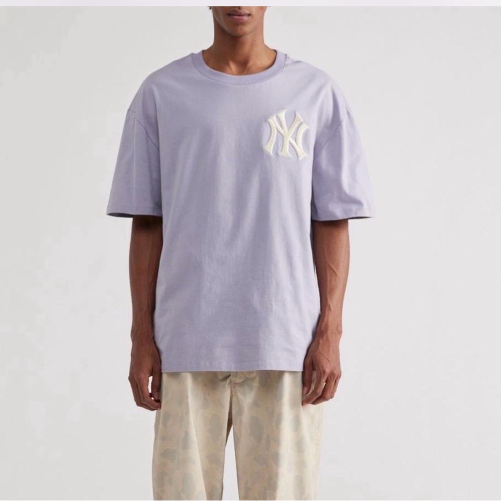 URBAN OUTFITTERS NWT Pro Standard New York Yankees Essential Logo Tee Shirt; XL
